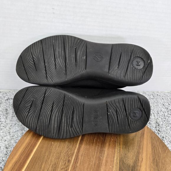 Kizik Madrid Eco Knit Triple Black Handsfree Casual Sneakers Womens 10 2E Wide - Picture 9 of 14